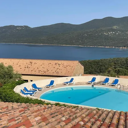 Apartmán T2 Vue Clim Dans 3 Piscine Chauffee Saison & A Pied Serra-di-Ferro (Corsica)